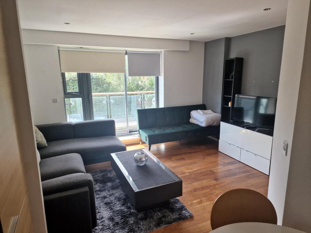 Immaculate 1-Bed Apartment In Londyn Zewnętrze zdjęcie