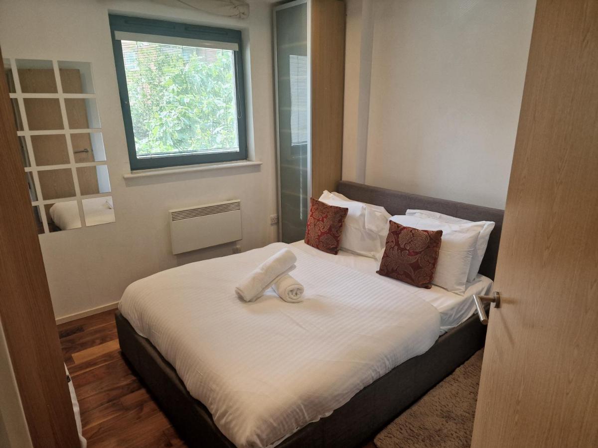 Immaculate 1-Bed Apartment In Londyn Zewnętrze zdjęcie